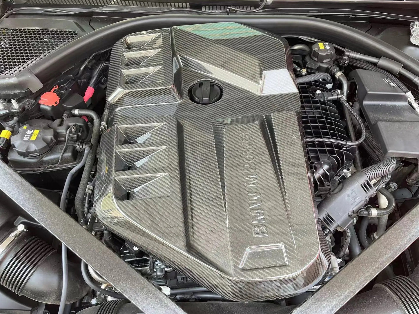 G8X Carbon Engine bay Kit